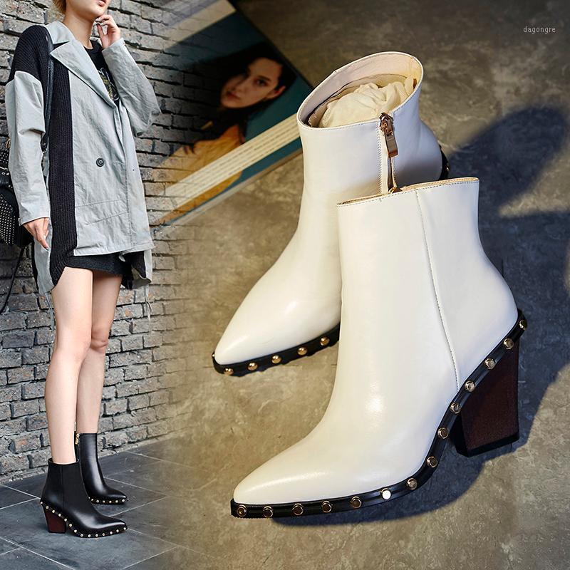 

INS HOT Women boots natural leather upper ankle boots for women winter velvet Women's shoes cyberstar classic Metal rivets1, Black