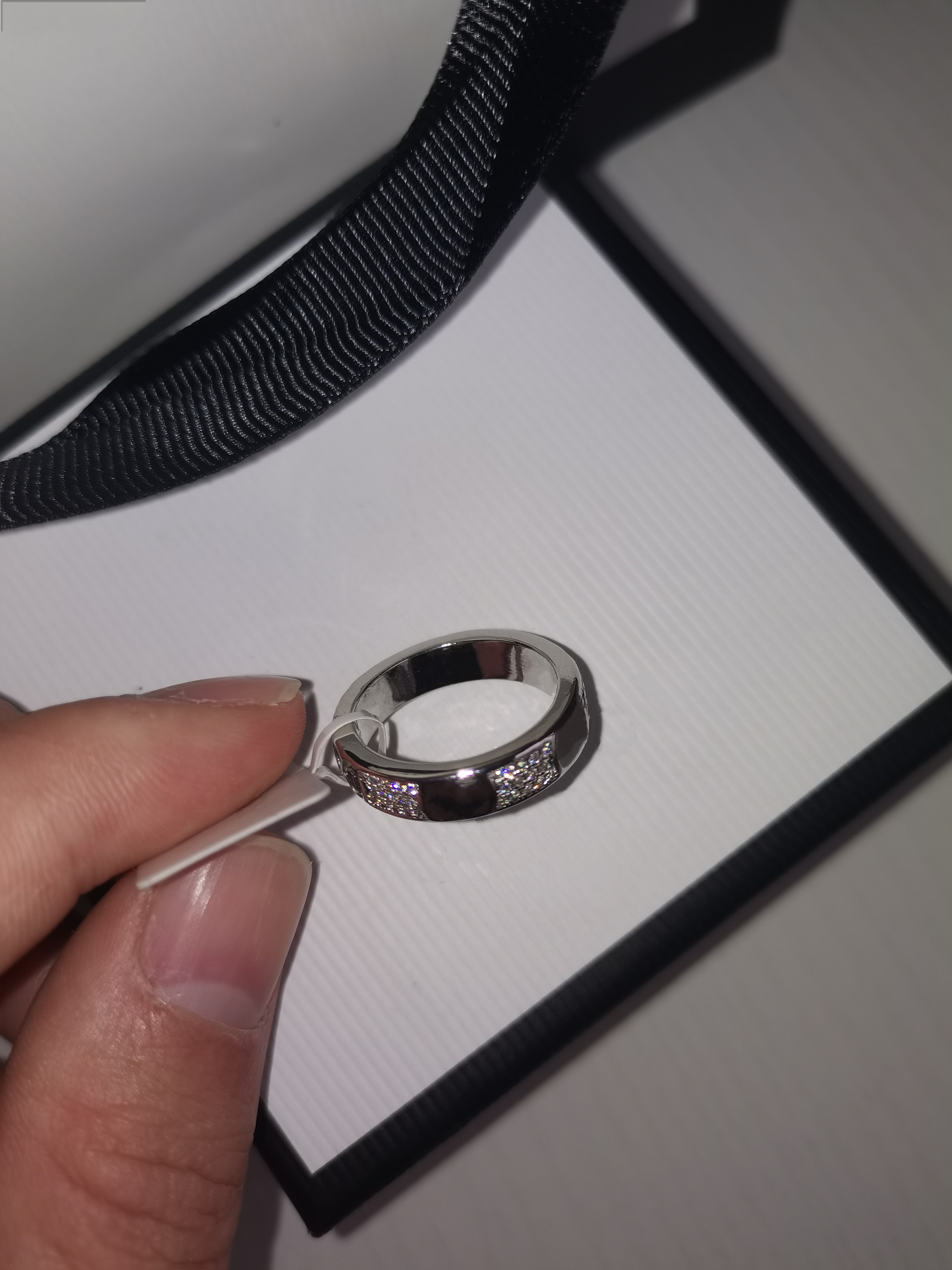 

Designers Design Luxury titanium steel silver With diamonds love rings men and women rose gold ring for lovers