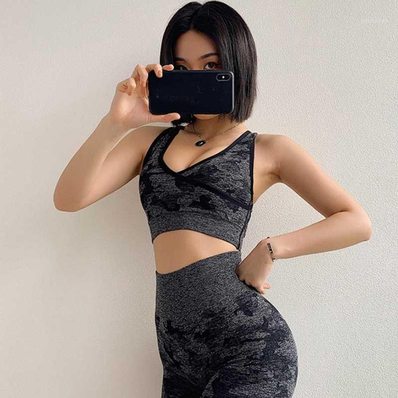 

Vutru Women Sport Top Bra Seamless Camo Yoga Wide Stripes Cross Back High Impact Fitness Gym Vest Shockproof1, Black