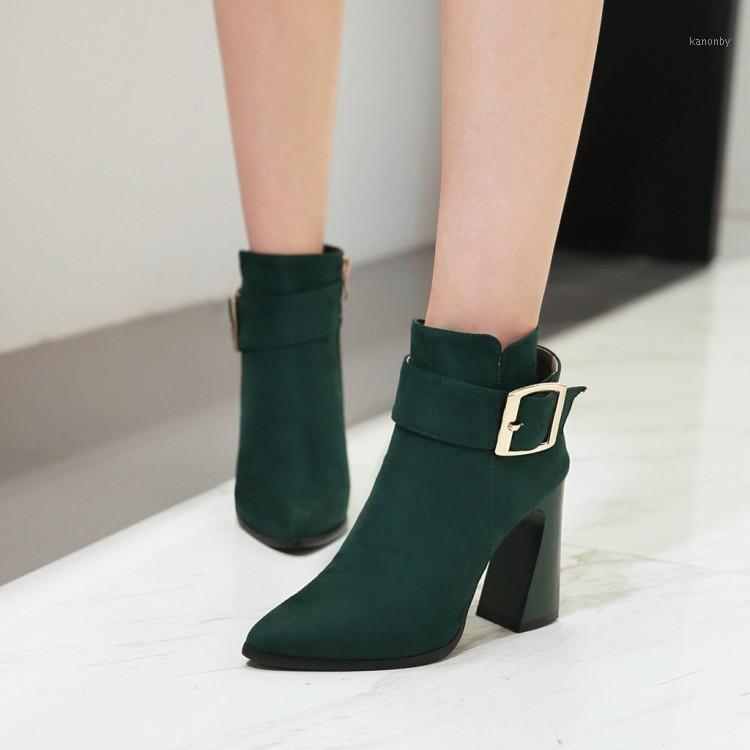 

Big Size Euro-American wind-tipped thick heel side zipper metal decorative short boots1, Beige
