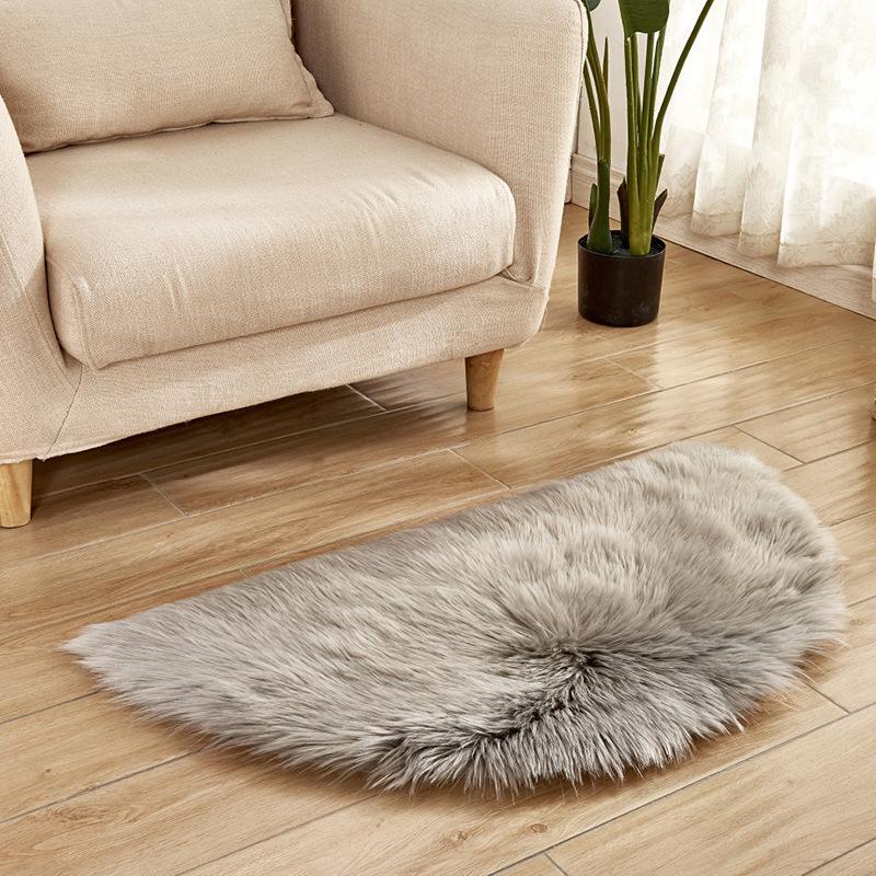 

2020 NEW Semicircle Artificial Wool Sheepskin Hairy Carpet Faux Mat Seat Pad Fur Plain Fluffy Soft Area Rug Tapetes, Red