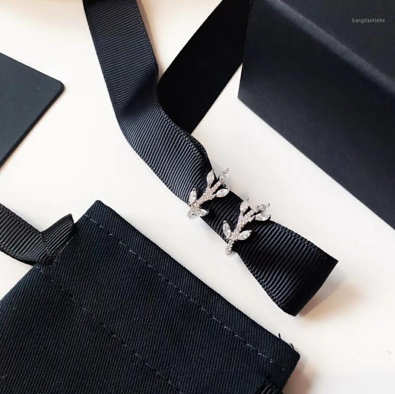 

Leaf Earrings Jewelry Flower Earring For Women wedding engagement jewelry fashion Christmas Party Gift1