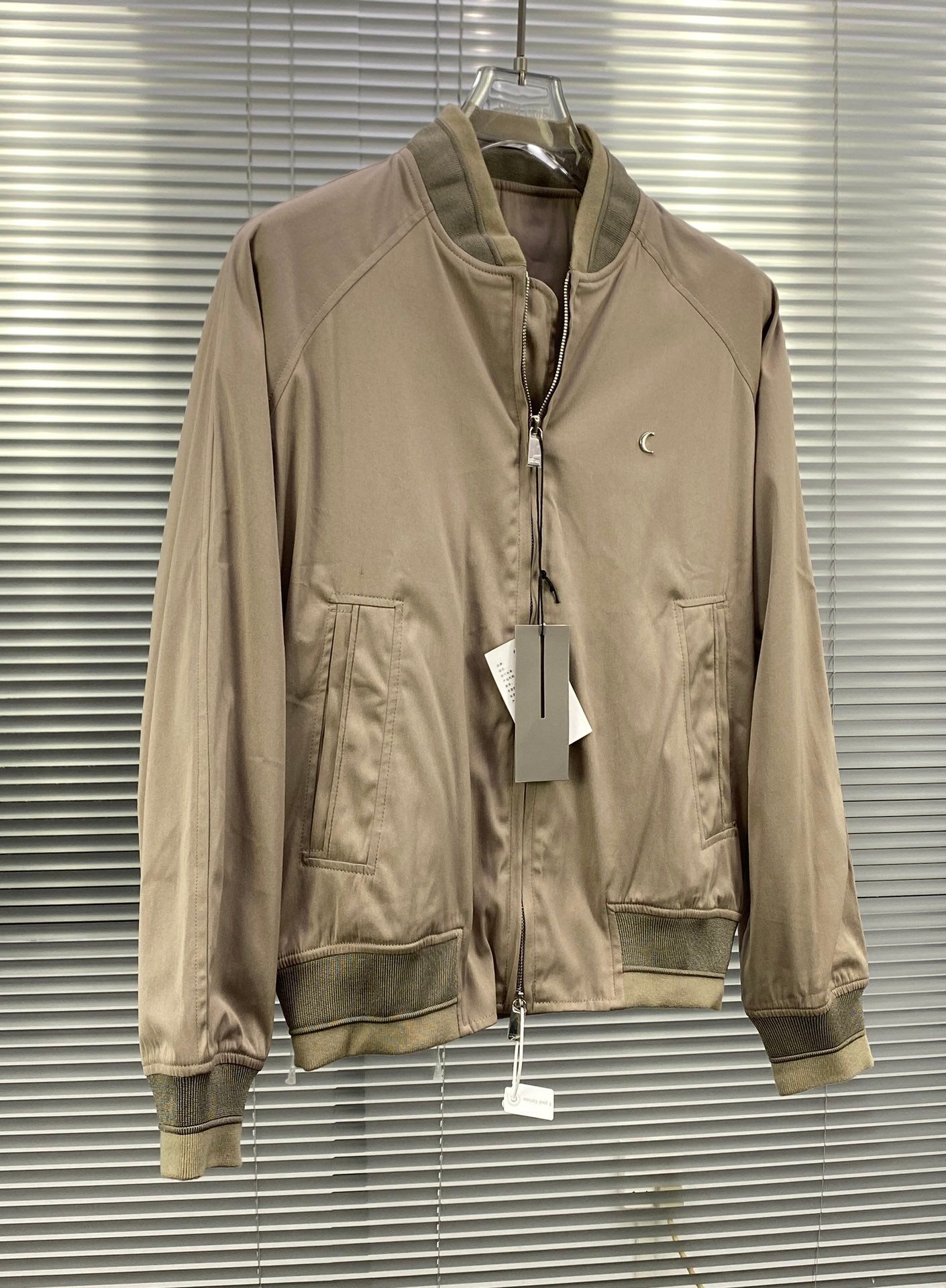 

22SS early spring paris italy baseball jackets Casual Street Fashion Pockets Warm Men Women Couple Outwear free ship d0221., Gray