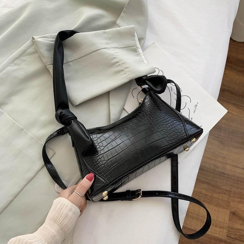 

Alligator Pattern Crossbody Bag For Women 2020 Simple Brief PU Leather Handbags and Purses Retro Solid Color Daily Shoulder Bag, Beige