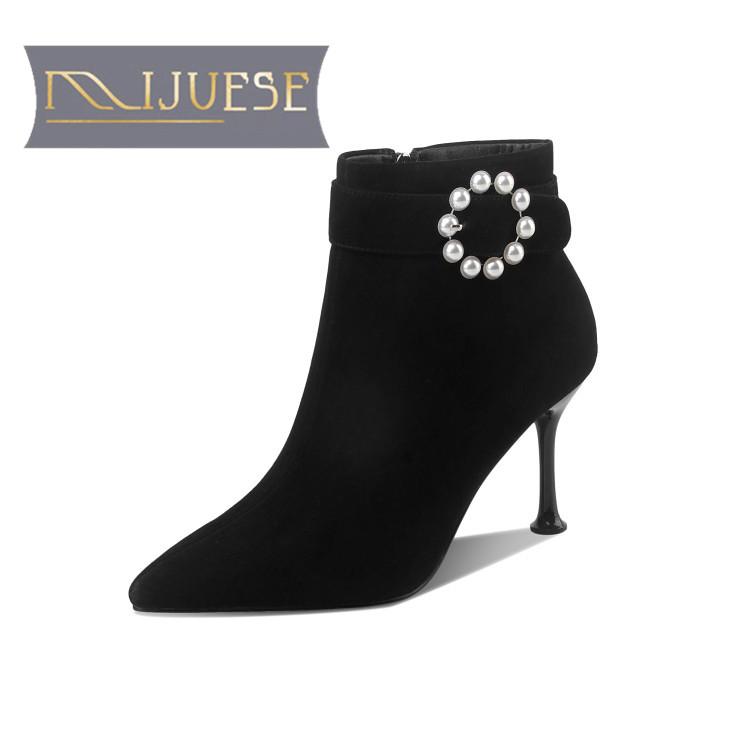 

MLJUESE 2021 women Ankle boots Winter short plush Pointed Toe Crystal String Bead Zipper High heels female boots size 39, Black