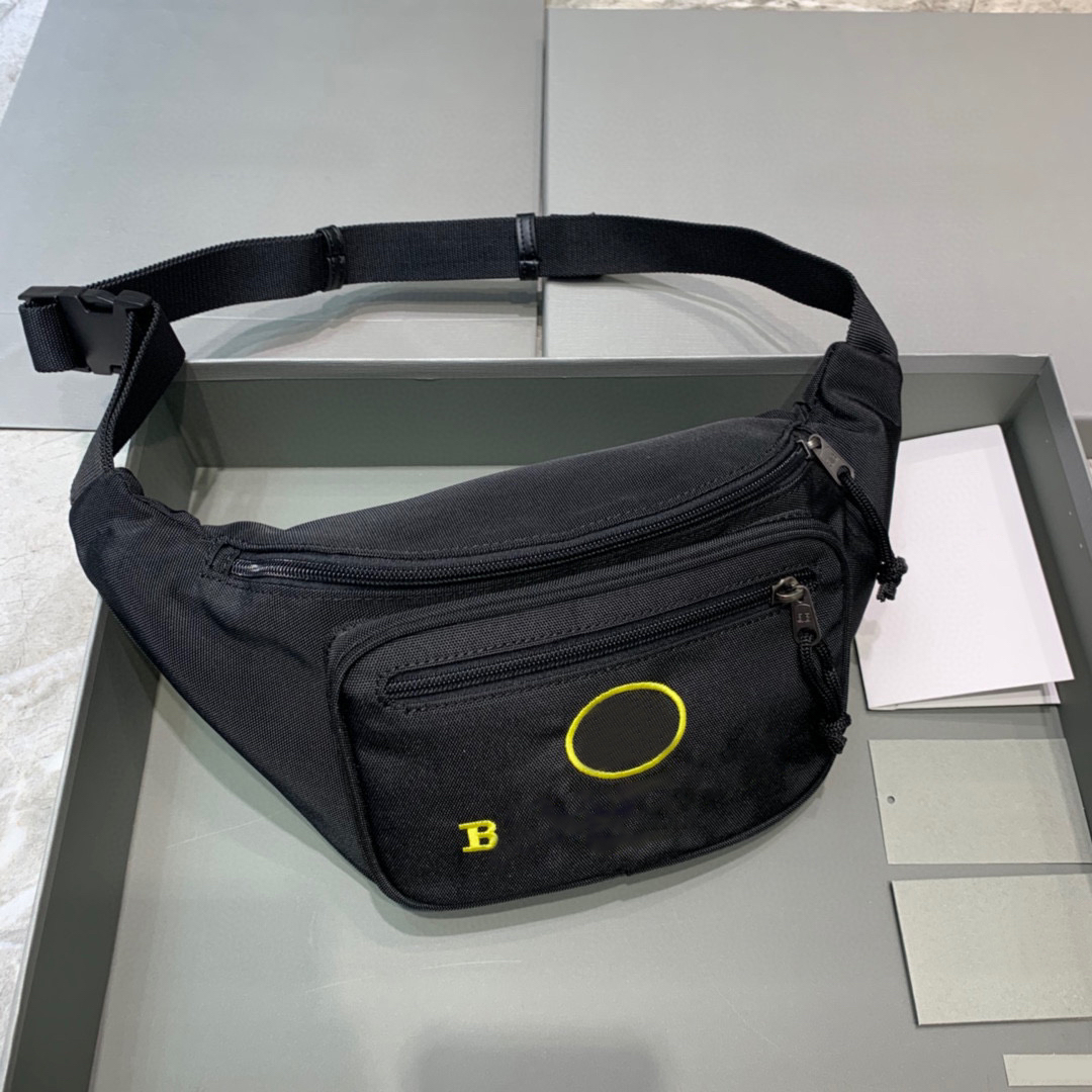 

Hottet Chest Bag Crossbody Bags Men Street Style Designer Handbag Black Gold Yellow White Zipper Large Space 31*7*15CM