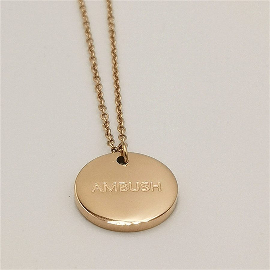 

2021 New Round Pendant Diamond Letter a Ambush Necklace Men Women Original Gift Box and Cloth Bag Accessories Jewelry Xd0a