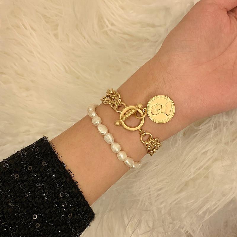 

Classic Vintage Gold Statement Layered Chain Bracelet Femme Fashion Multi-layer Chains Pearl Beads Bracelets Women 2020