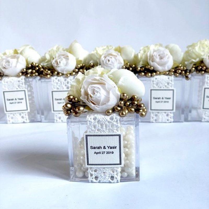 

24pcs lot Wedding favor custom logo unique diy bead flower Square personalized candy box gifts boxes for guest