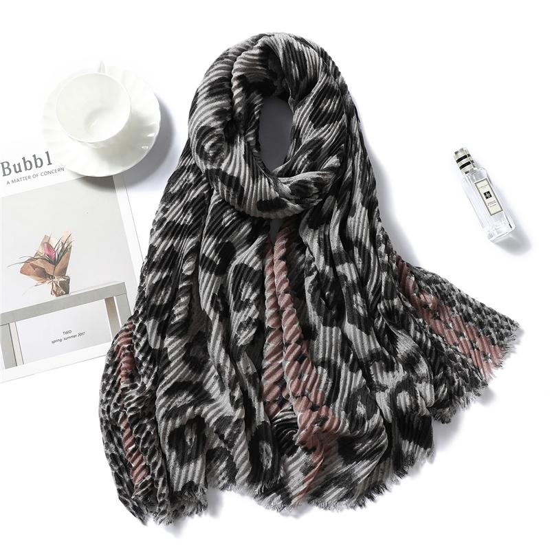 

Animal Print 2020 Winter Sjaal Vrouwen Katoen Vouw Crinkle Hijab Lady Sjaals En Wraps Vrouwelijke Foulard Hoofdband Neck Foulard