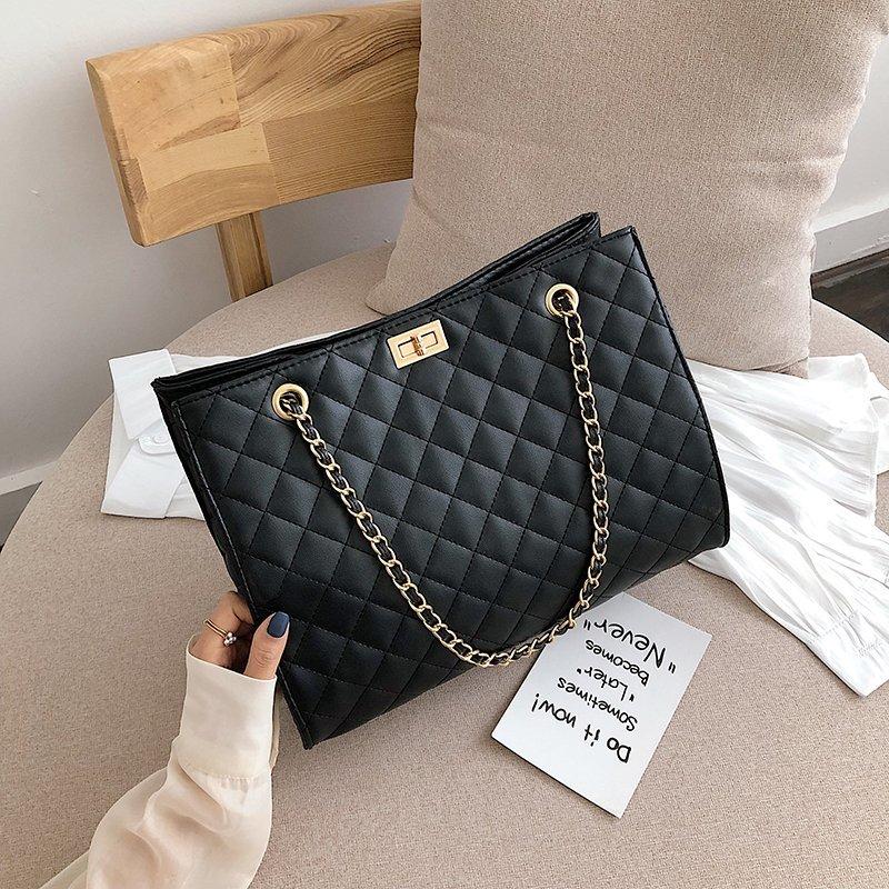 

2021 Luxury Handbags Women Bags Solid Color PU Leather Chains Designer Large Shoulder Bag Fashion Crossbody Purse For Female Tote, Black