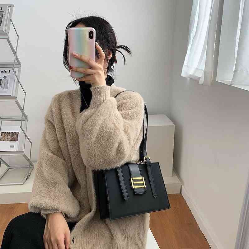 

new bag sling shoulder women's Bag Messenger armpit portable, Black
