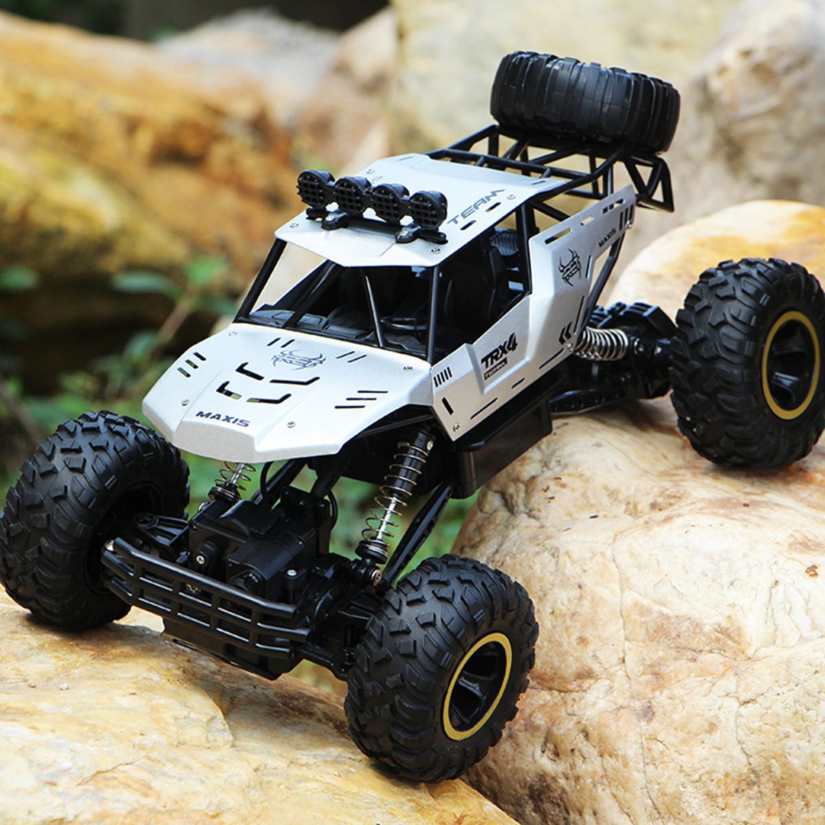 

Super Large Four-wheel Drive Remote Control Car High-speed Climbing Racing Children's Off-road Vehicle Charging Moving Boy