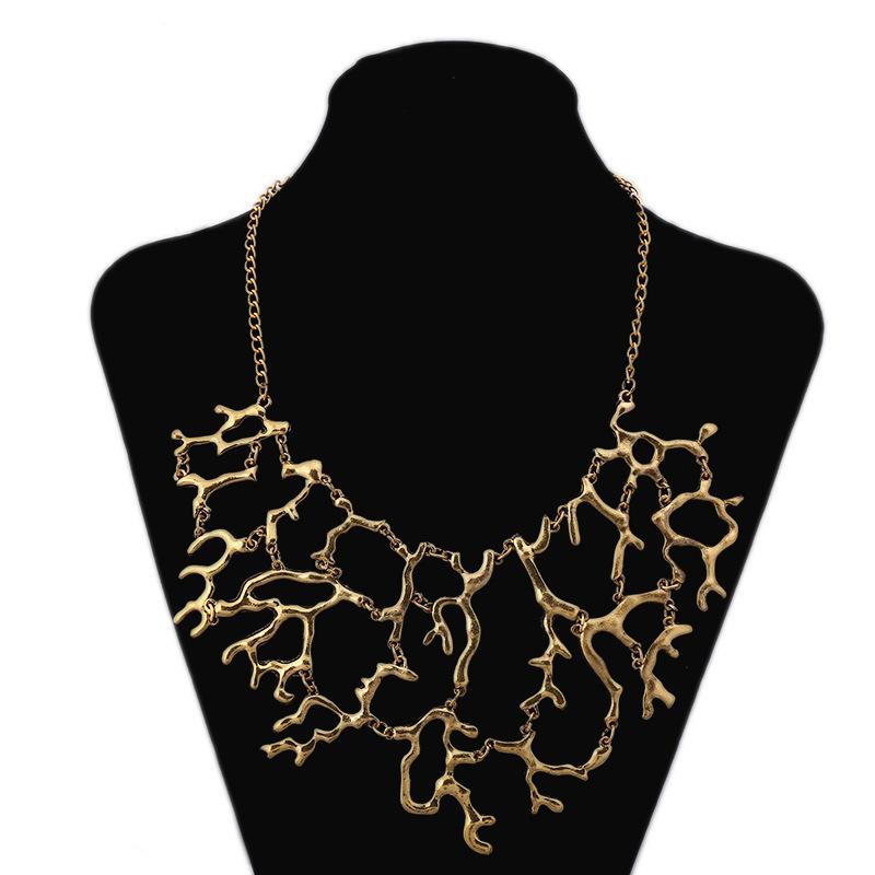 

LZHLQ Vintage Women Coral Metal Choker Necklace Chain 2020 New Steampunk Collares Necklaces Pendants