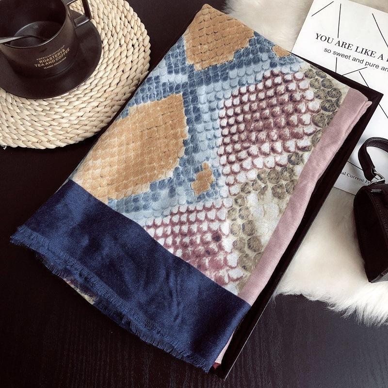 

Royalmaybe Spring and autumn cotton scarf thin gauze scarf color snake pattern silk summer sun shawl beach towel1
