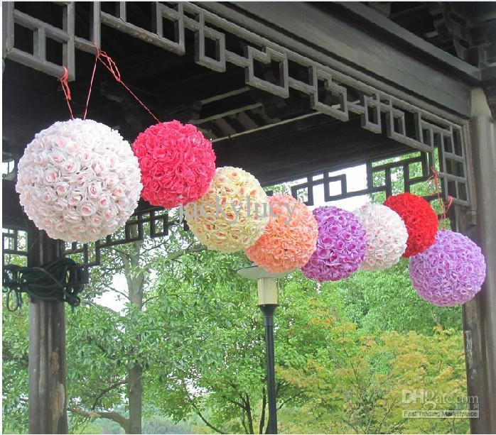 

Brand new 13.5cm Simulation of high-quality encryption rose flowers kissingb ball for the New Year festive wedding decorations b, White