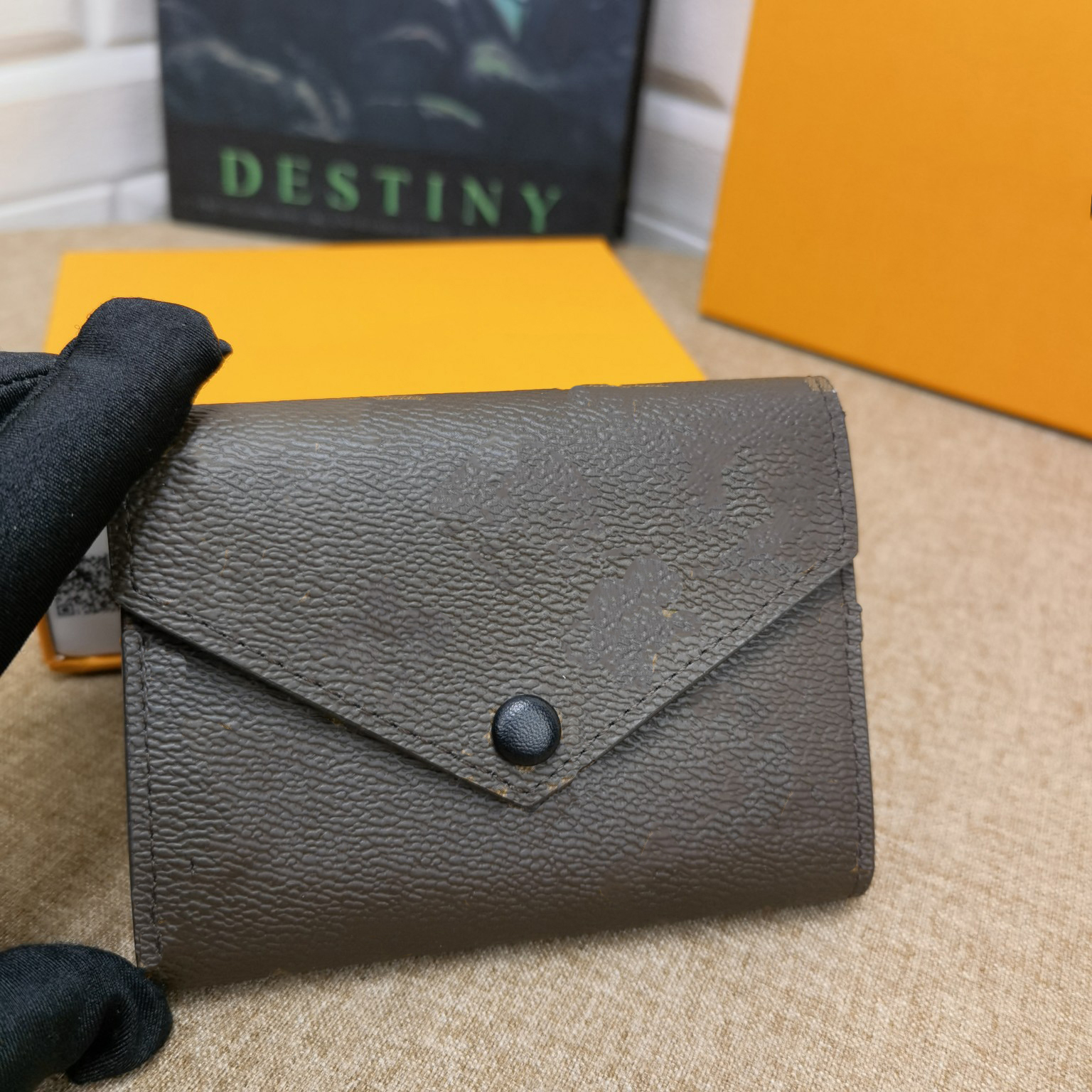 

Fashion top quality men and women Wallet Cards Luxury Leather designer famous brand short geometry with box 12-19cm M41938 11341