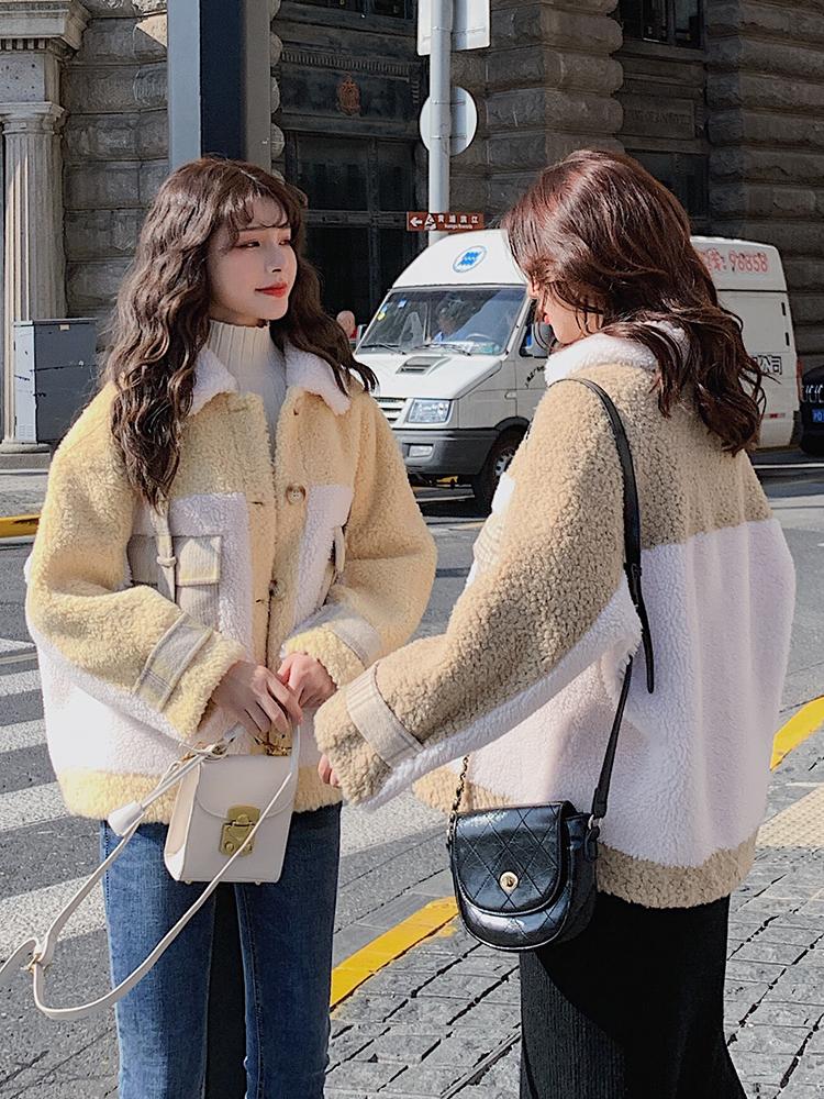 

New winter lamb wool coat women thickened small fragrance Korean style loose short stitching lamb wool top, Khaki