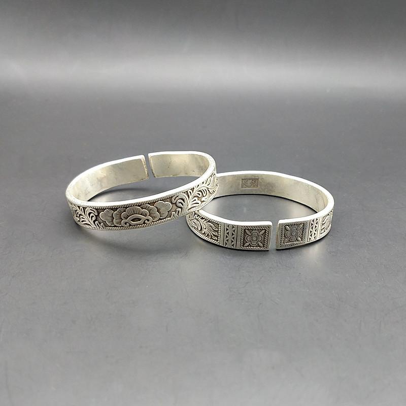 

charming Miao silver bracelet original carved ornament made by hand