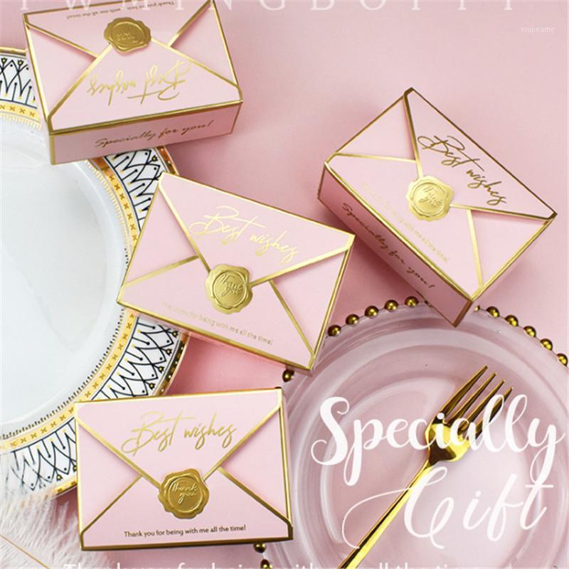 

10.5*7*3.5cm 100Pcs Envelope Shape Candy Boxes Gift Bag Wedding Gift Box Favors Birthday Party Christmas Jelwery Package Decor1