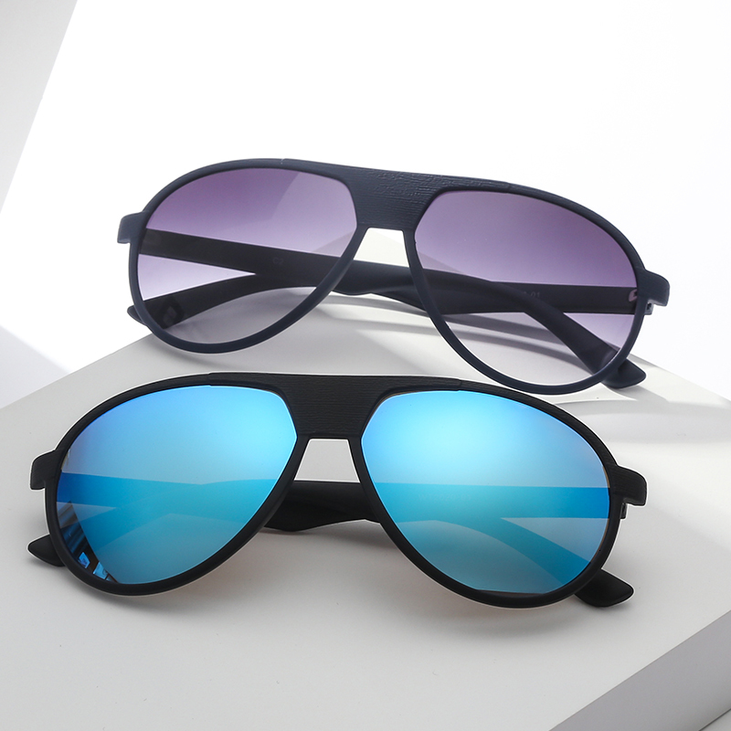 

2021 New Arrivals in the Fashionable Woman Fashion Pilot Great Picture Design Vintage Retro-gradient Luxury Sunglasses Large 8usz