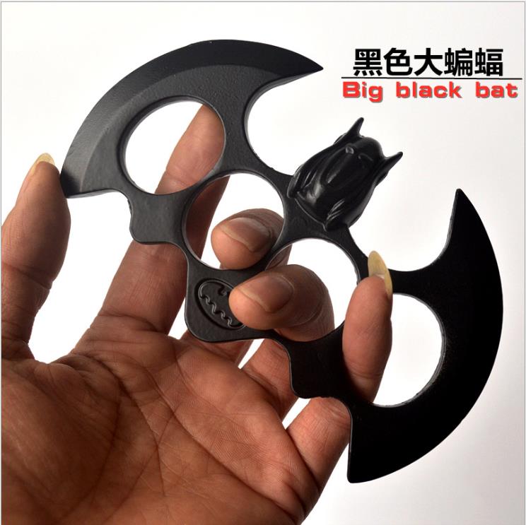 

Big bat hand buckle fist defensive finger tiger glove alloy iron four-finger legal self-defense weapon hand support ring ring06