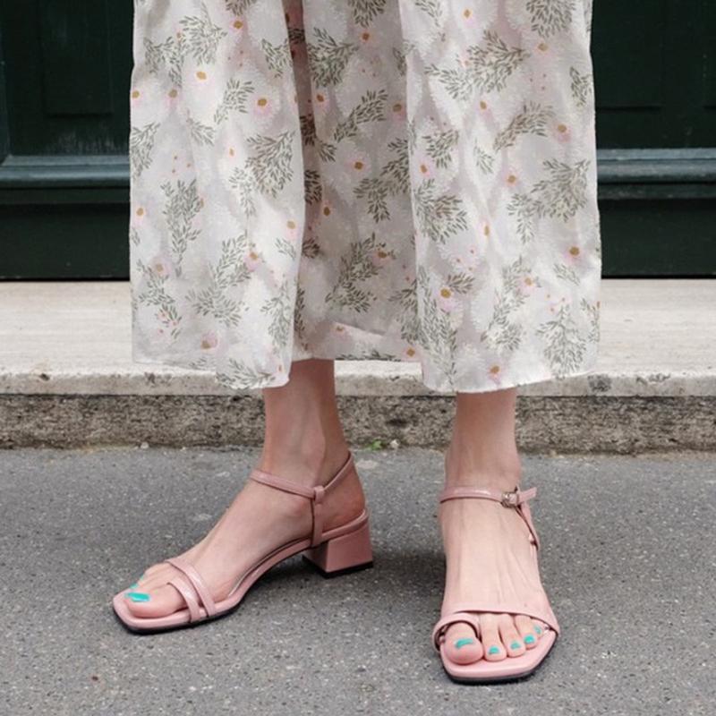 

2021 Summer Comfort Wild Chunky High Heels Thong Buckle Shoes Woman Sandals Sexy Sandalias Gladiator Street Block Heels Shoes, Black