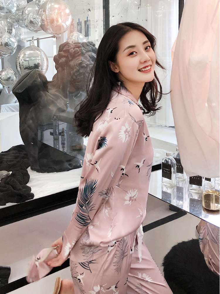 

Silk Elegance Quality Satins Cool Ice Pajama Sets of Korean Fashion Pajamas with Long Sleeves Sweet Sexy Sleepwear for Women Vxr6, Purple