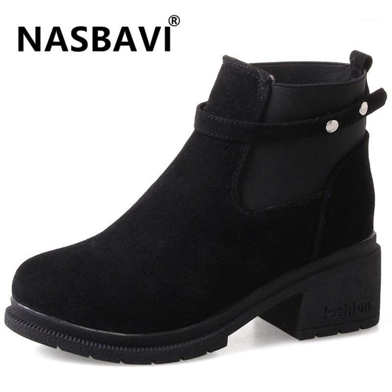 

2020 New fishion Simple Women Boots Autumn Winter Boots Classic Ankle Winter Warm Suede rivet Women Shoes 34-431, Black