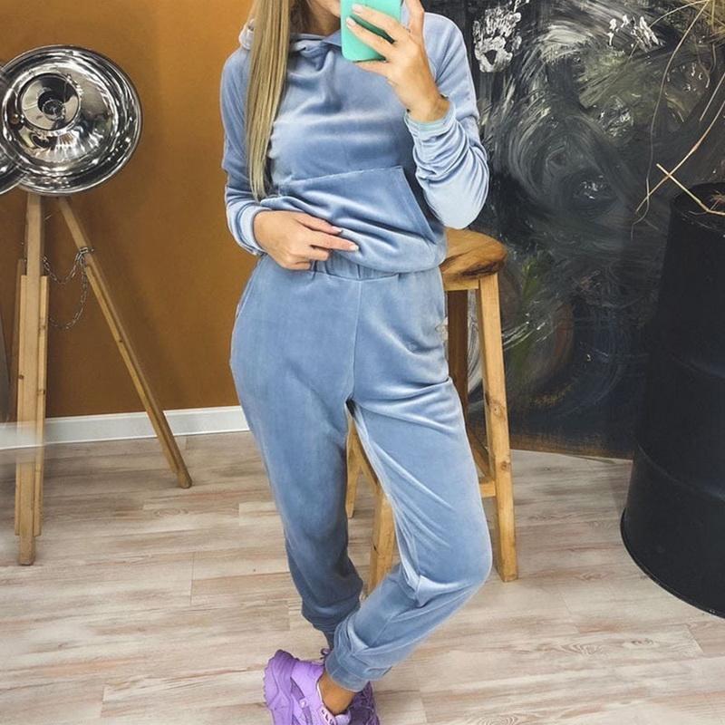 

VERTVIE Autumn Velour Tracksuit Women Velvet Set FashionTracksuit Sets Winter Velvet Suit Two Piece Set Women 2 Piece Outfits