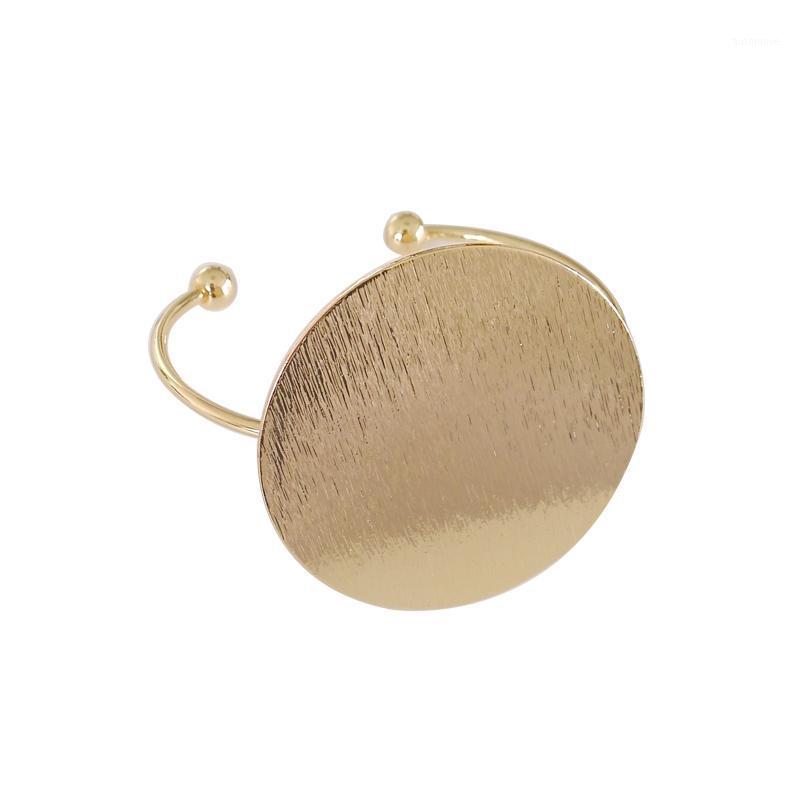 

Blandi new European and American fashion jewelry simple open metal bracelet fashion punk female geometry round sequined jewelry1