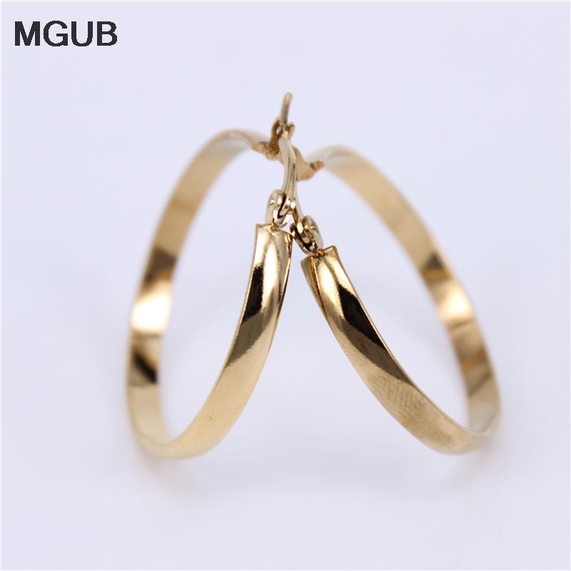 

Wholesale Multiple sizes Gold Color classic Stainless steel jewelry simple Smooth Hoop Earrings for Women LH769