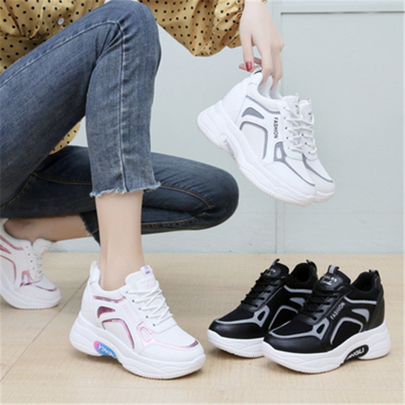 

New Spring 2021 Fall Fashions Women's Sweet Sporty Shallow Mouth Femmes Height Increase Black White Shoes M21Y