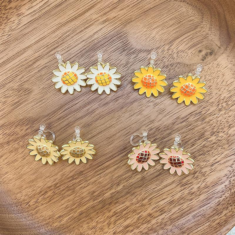 

Korean Style Temperament Sun Flower Earrings Niche Design Sense Simple Earrings Fashion All-match 2021 New