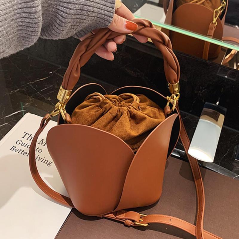 

Weave Tote Bucket bag 2021 Fashion New High-quality PU Leather Women's Designer Handbag High capacity Shoulder Messenger Bag, Coffee