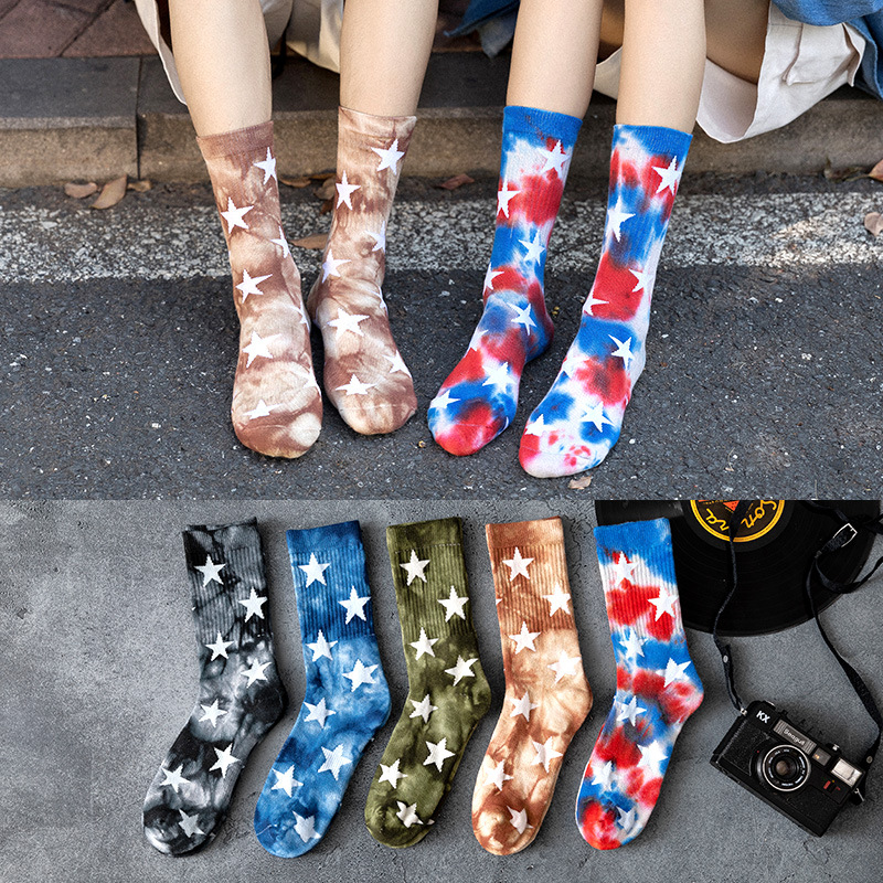 

Stars Tie-Dyed Mid Tube Socks Ins Street Fashion Couple Socks For Men Big Children Cotton Skateboard Hiphop Sport Basketball Socks M3007, Randomly send