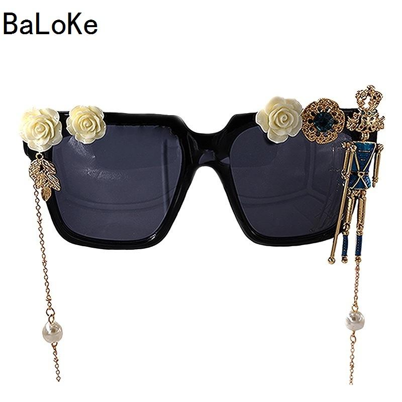 

New Baroque King Doll Chain Decoration Sunglasses Fashion Women Retro Sunglasses Flowers Women Outdoor Fashion