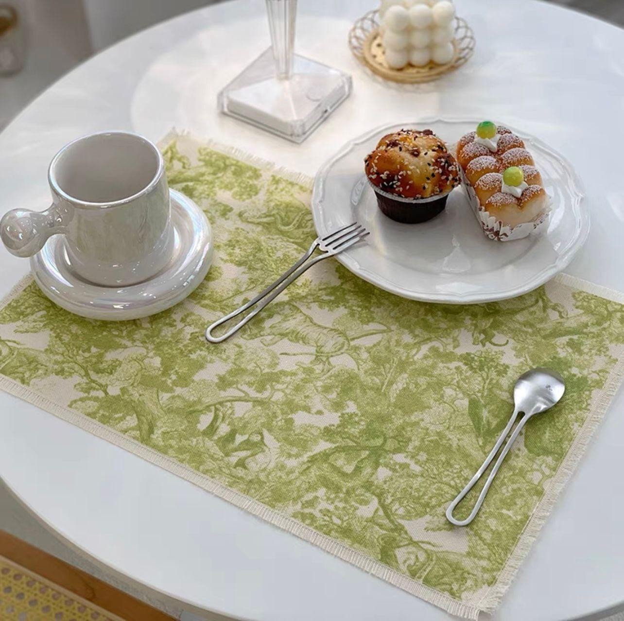 

Luxury Signage Placemat Pads Design Pattern Printed linen material fabric tassel decoration Mat Pad for new house festival gift table decoration dinner party