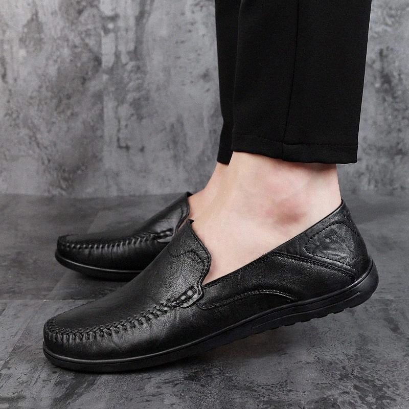 

Genuine Leather Men Shoes slip on Soft Moccasins Loafers outdoor breathable Fashion Brand Men Flats Comfy Driving Shoes men #Uh3O