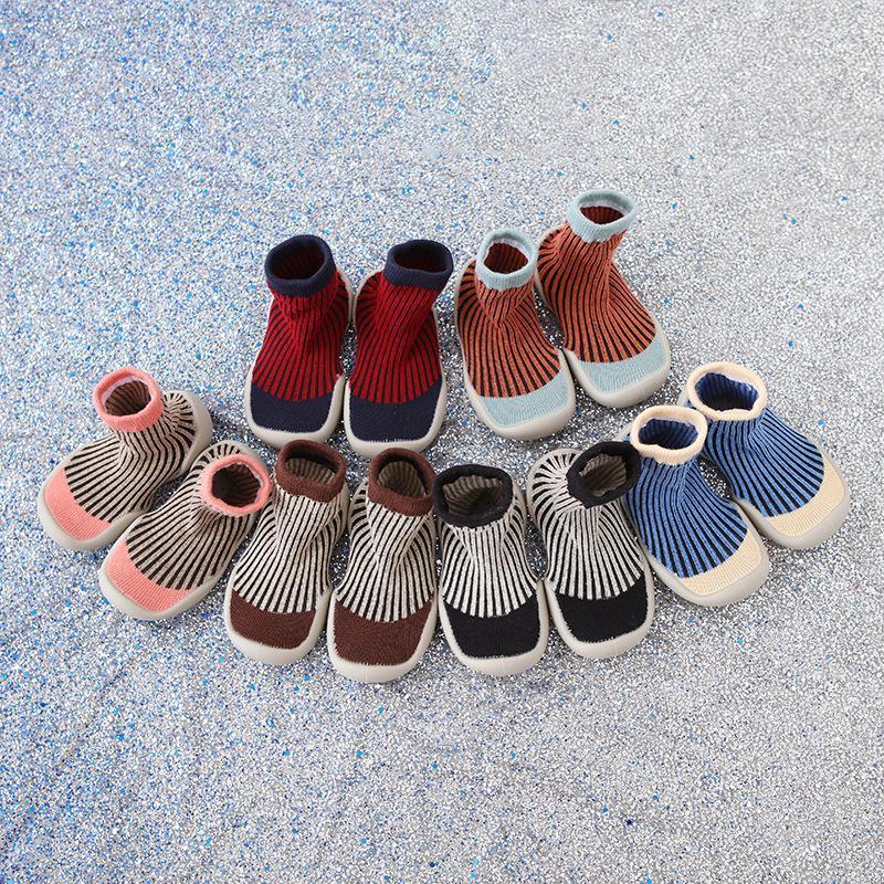 

2020 Autumn Fashion Stripes Baby Boys Shoes Cold Protection Warm Toddler Shoes For Girl Soft Bottom Non-Slip Baby Newborn1, Black