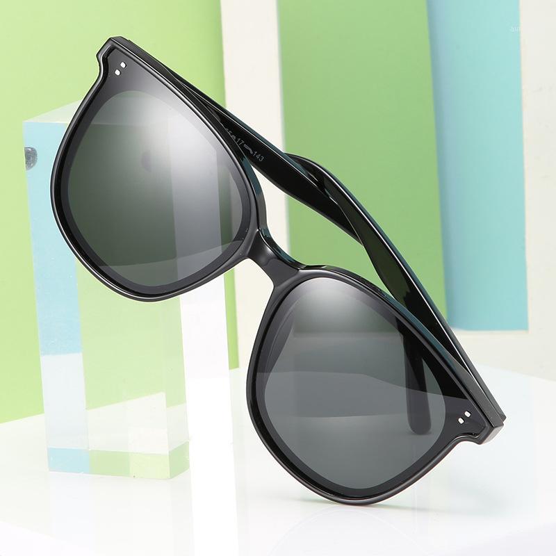 

Sunglasses Unisex Vintage Round Men One Piece Style Eyeglasses For Women Outdoor Goggles UV400 Shades Oculos Gafas 20235DF1