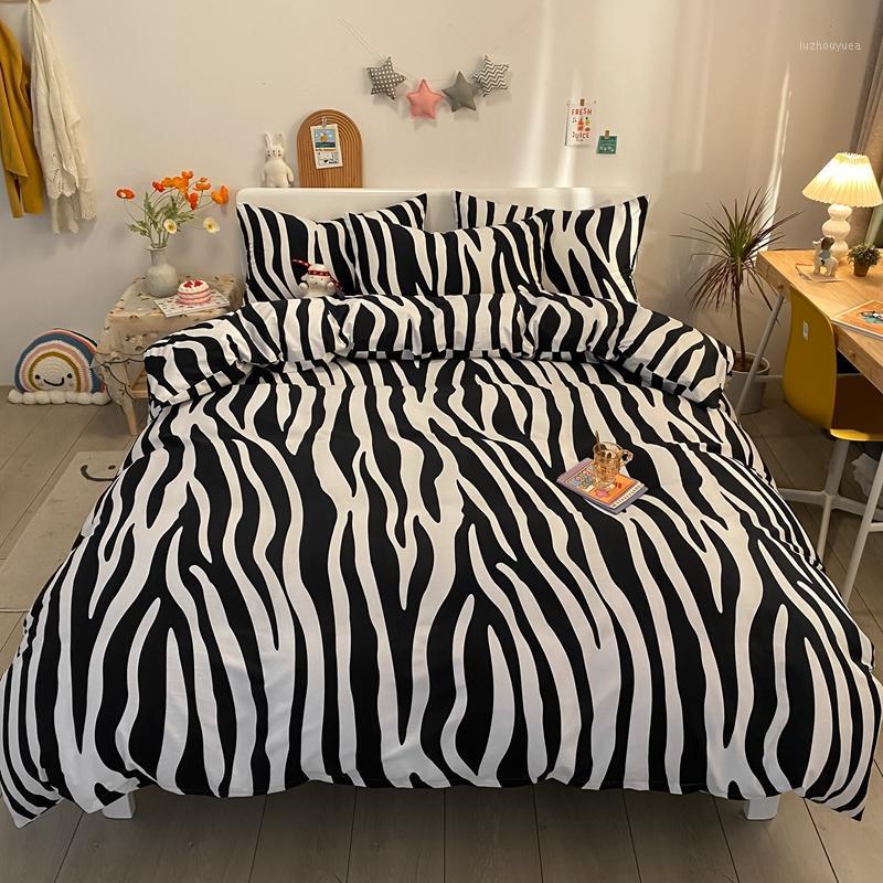 

Spring Black Zebra Stripe Bedding Set 100%Cotton Heart Leopard Duvet Cover Bedlinen Bedclothes Modern Four Season Home Textile1, Blue stripe