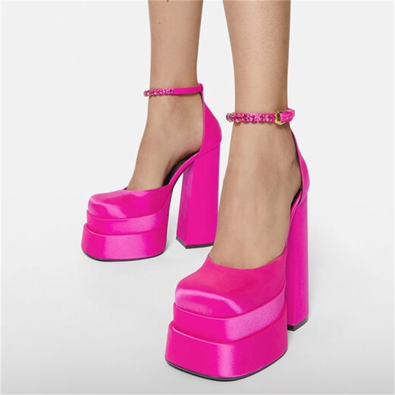 

2022 Designer Women High Heeled AEVITAS Waterproof Platform Heels Sandals Personalized Satin Catwalk Sandal Sexy Party Wedding Dress Shoes 35-42 With Box, Customize