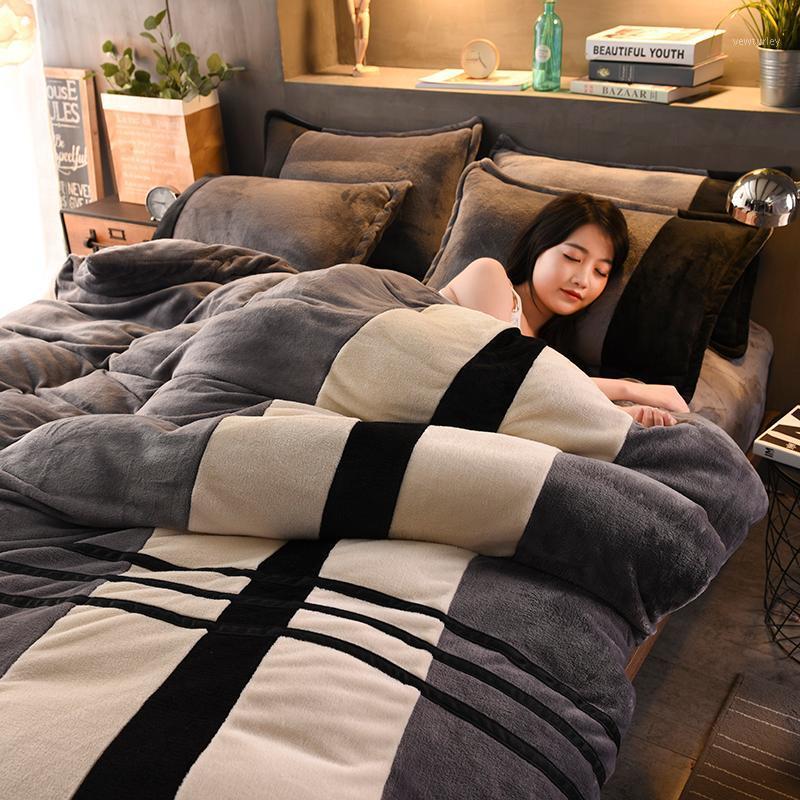 

New Winter Bedding Set Modern Flannel Stripe Color Blocking Duvet Cover Bed Sheet Fleece Bedclothes Bedcover King Home Textile1, Green