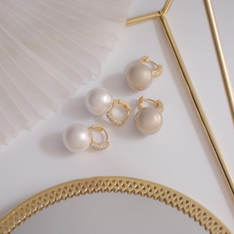 

New design micro-inlaid zircon imitation pearl earrings fashion simple earrings for women