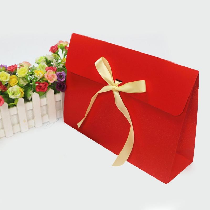 

20 Pack Paper Gift Bags with Bow Ribbon Deluxe Scarf Gloves Hats Jewelry Box