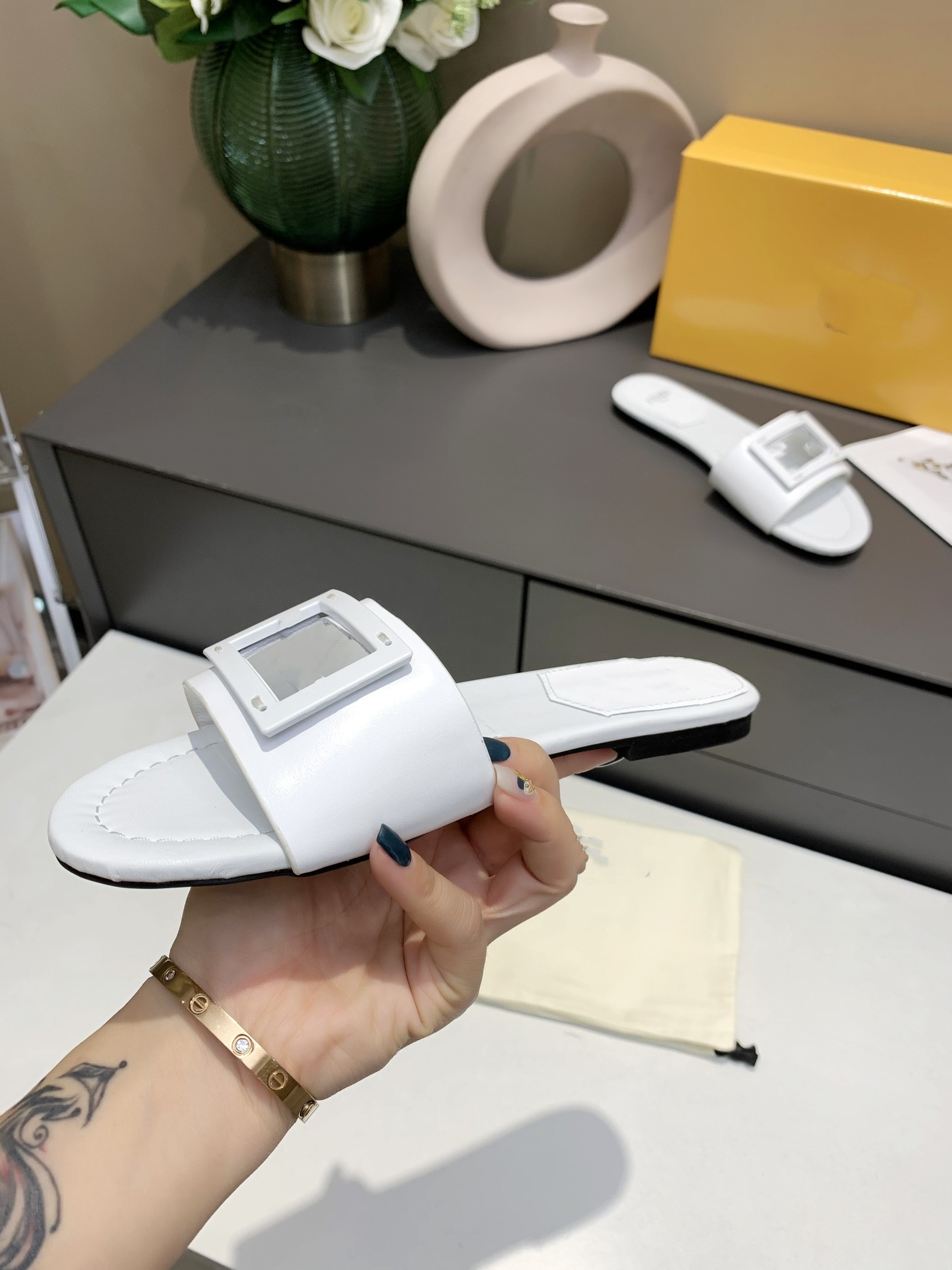 

Famous Brand Beach Slippers Classic Flat Heel Summer Designer Fashion Outdoor Flops Leather Lady Slides Women Shoes Sexy Heels Ladies Sandali Sandals, 05