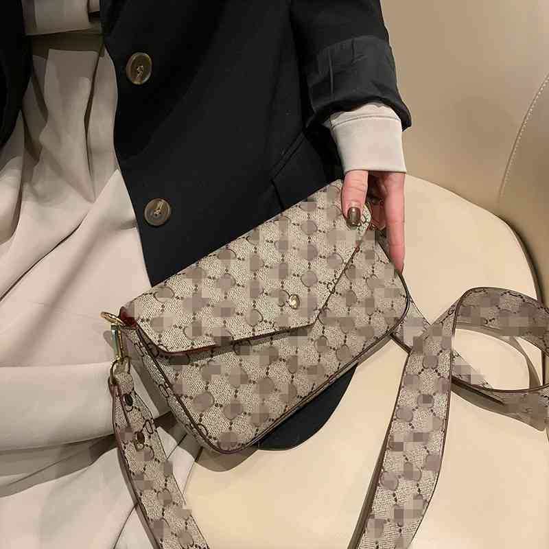 

75% Off Women's bag three piece set summer new small square broadband sling Shoulder Messenger chain Handbags, Dark tan black lining