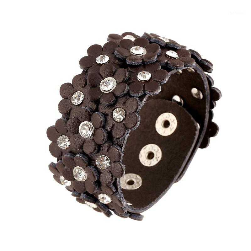 

2020 Women Fashion Jewelry 3CM Wide Genuine Leather Flower Rhinestone Wrap Bracelet Vintage Brown Hand Strap Ladies Accessories1