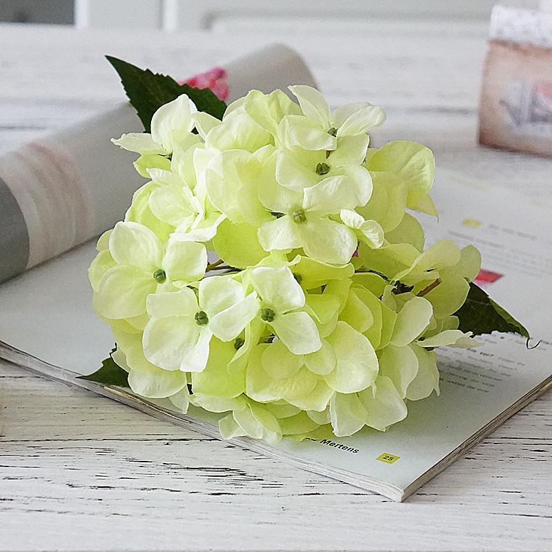 

Small short branch British hydrangea flower box material vases for home decor soft wedding handmade diy wreath artificial flower1